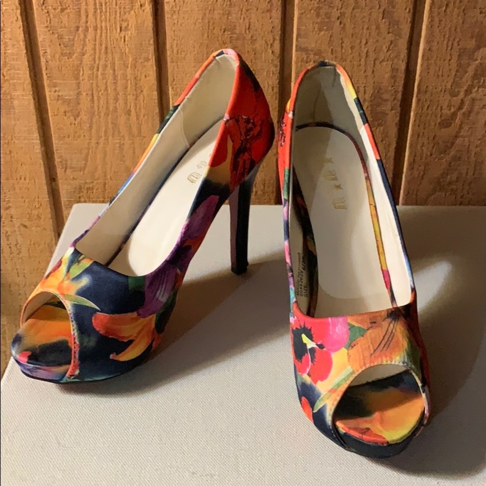 LULU heels